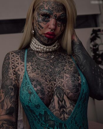 Amber Luke