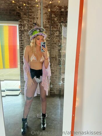 athenaskisses