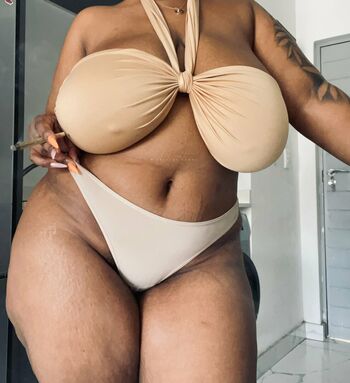 Curvy Goddesses