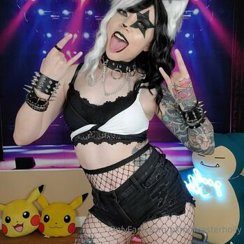 Pkmnmasterholly