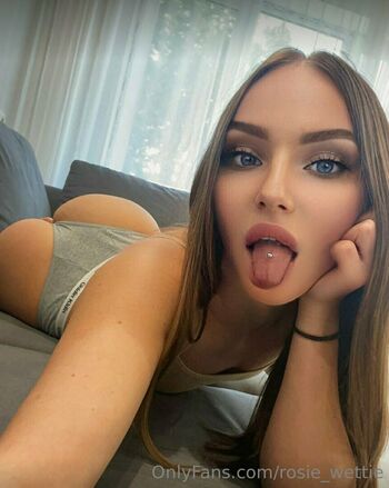 rosie_wettie
