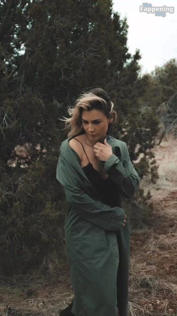 Samaire Armstrong