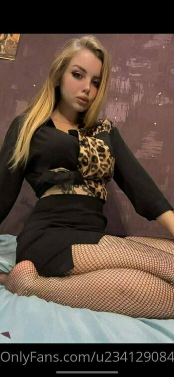 tiiiiits_queen