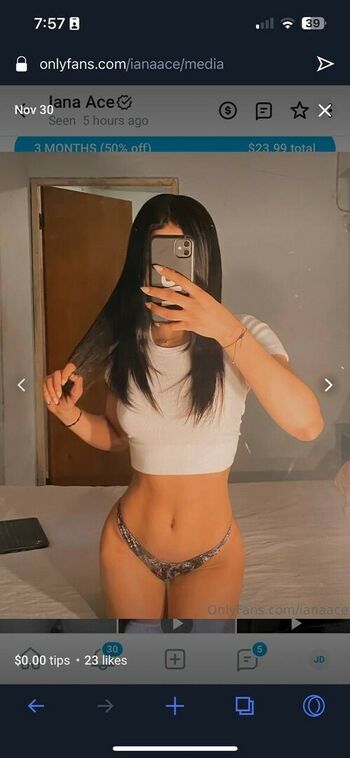 Xadrianaacevedo
